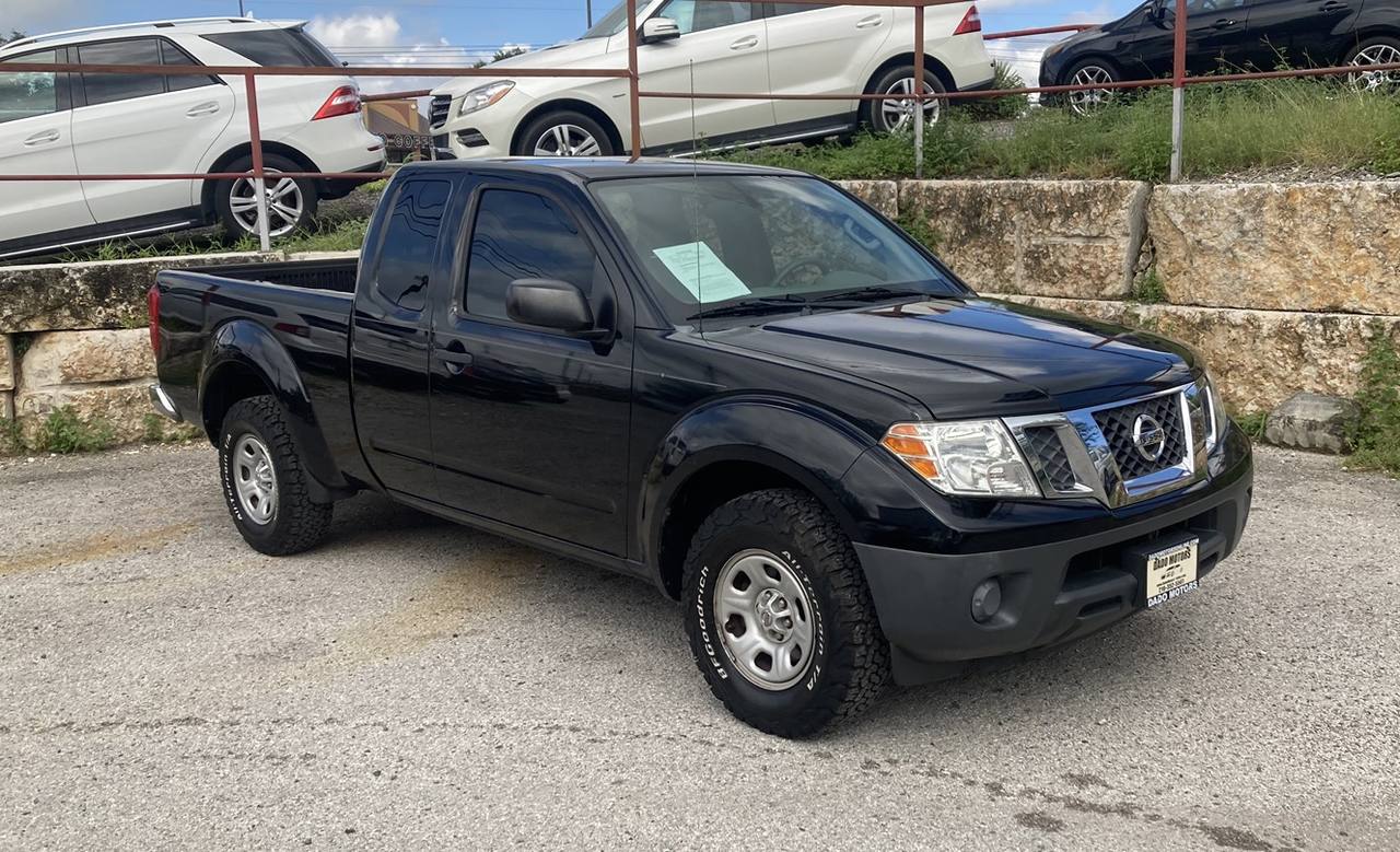 View vehicle photo 7