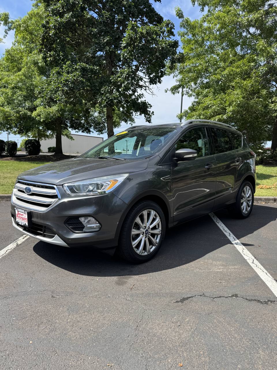 View vehicle photo 3