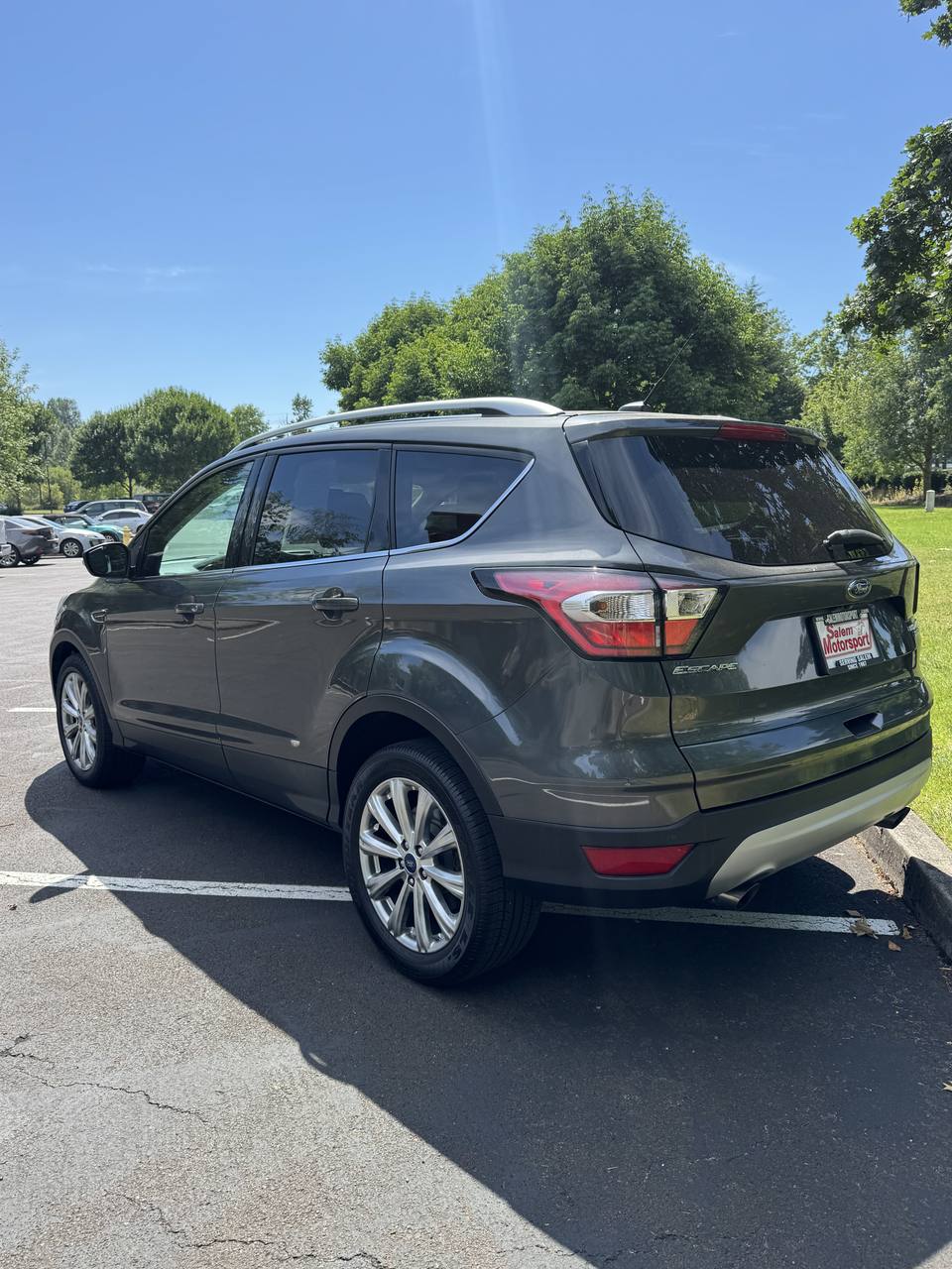 View vehicle photo 5