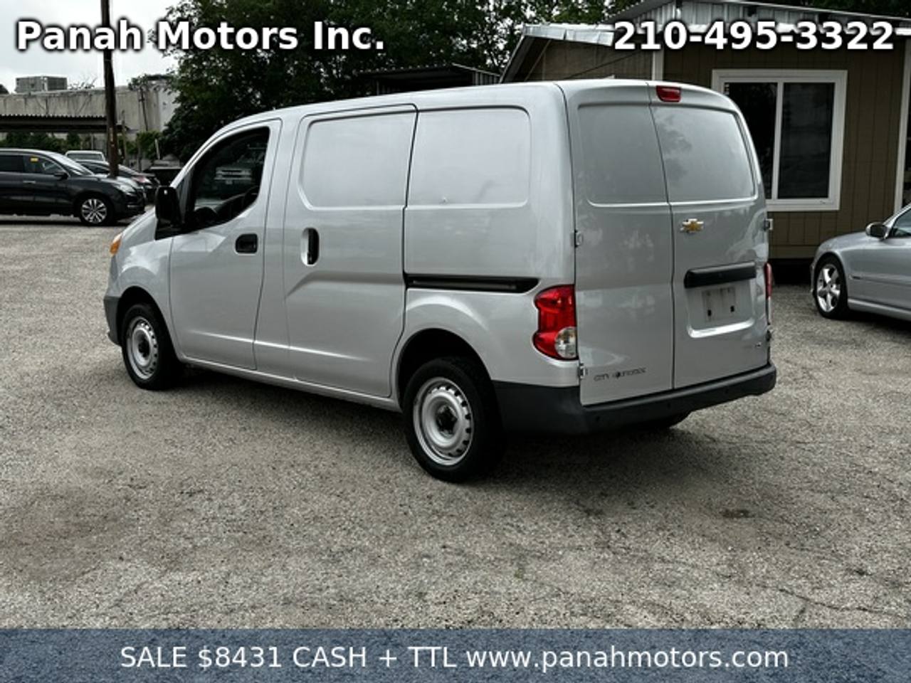 View vehicle photo 3