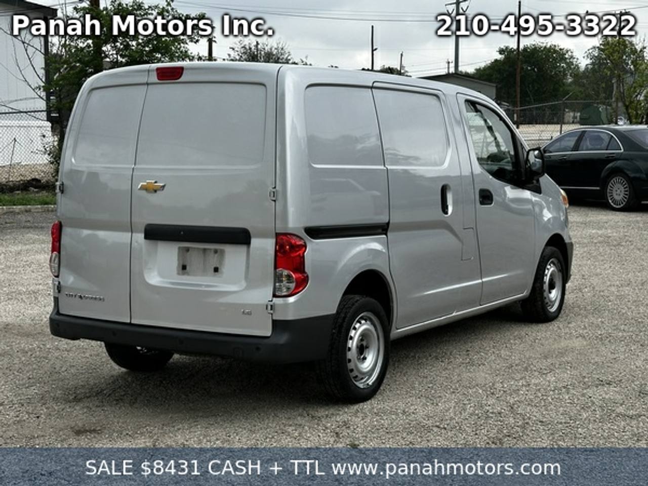 View vehicle photo 5