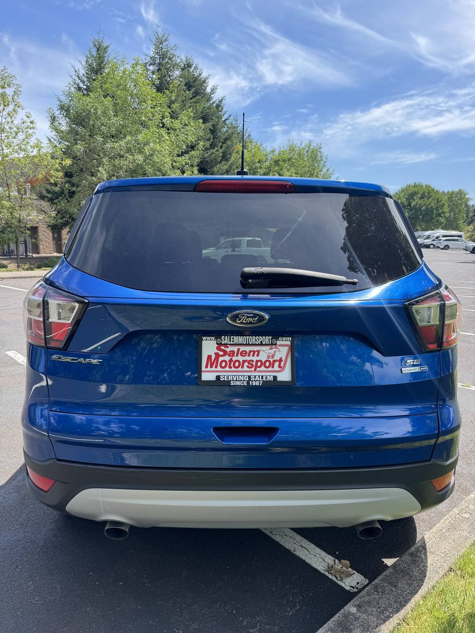 View vehicle photo 6