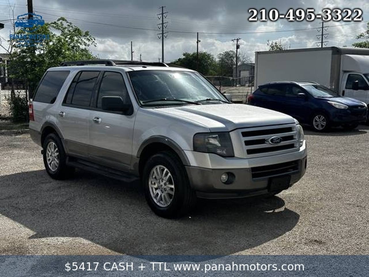 View vehicle photo 7