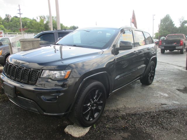 2017 Jeep Grand Cherokee Laredo 4WD