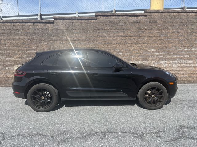 2016 Porsche Macan S