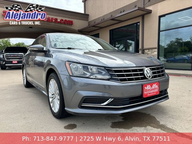 2016 Volkswagen Passat SE 6A