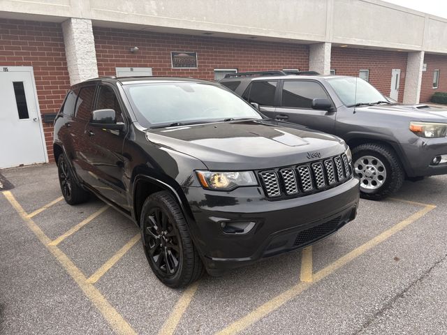 2018 Jeep Grand Cherokee Laredo 4WD