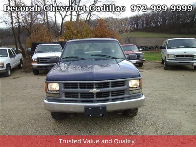 1998 Chevrolet C2500 Base