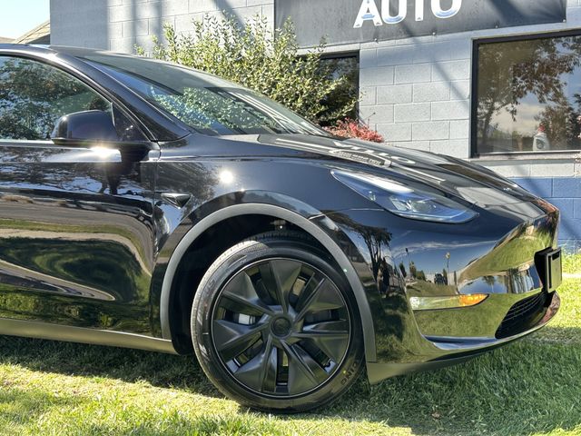 2025 Tesla Model Y Long Range Dual Motor