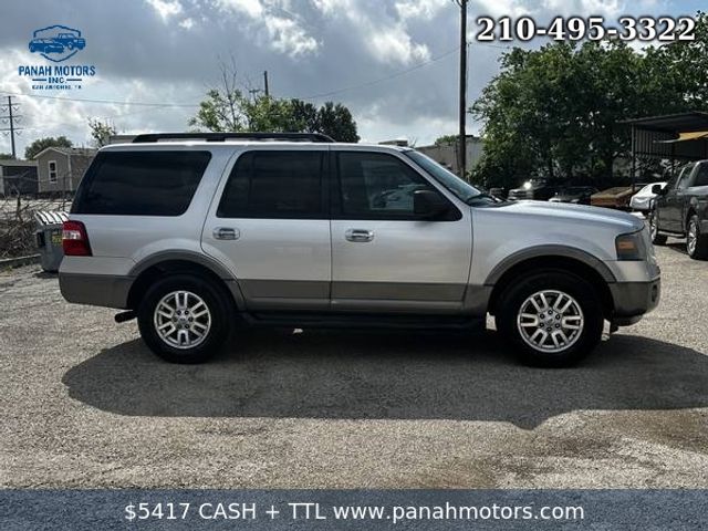 2012 Ford Expedition XLT 2WD