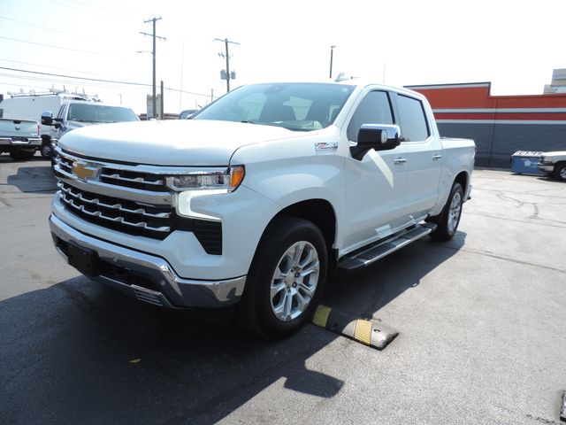 2022 Chevrolet Silverado 1500 LTZ Crew Cab 4WD