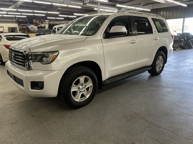 2022 Toyota Sequoia SR5 4WD