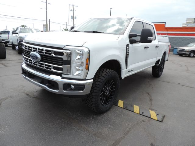 2024 Ford F-250 SD Crew Cab XLT FX4 4WD