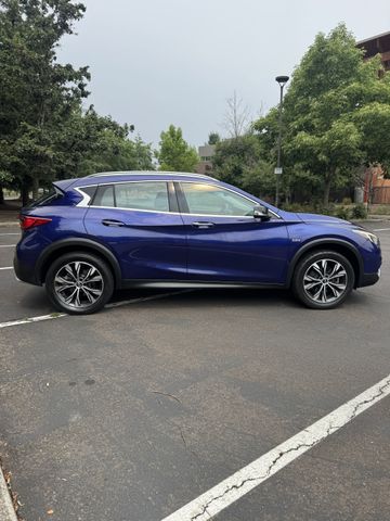 2018 Infiniti QX30 Premium AWD