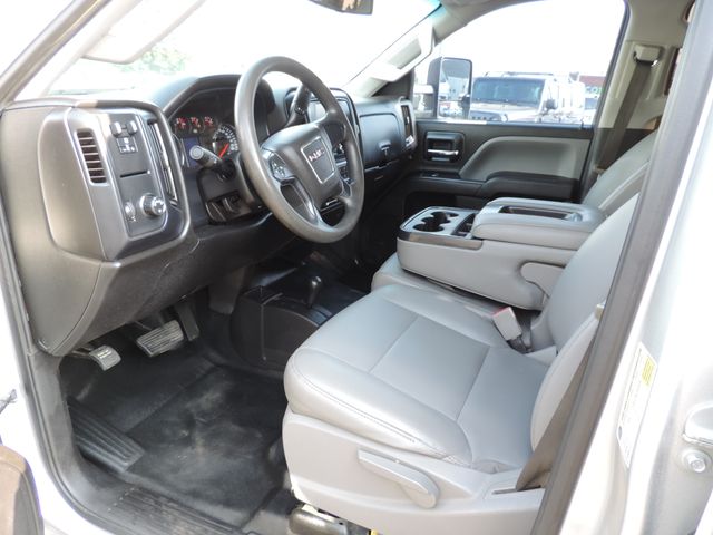 2019 GMC Sierra 3500HD Crew Cab Base Flatbed DRW 4WD