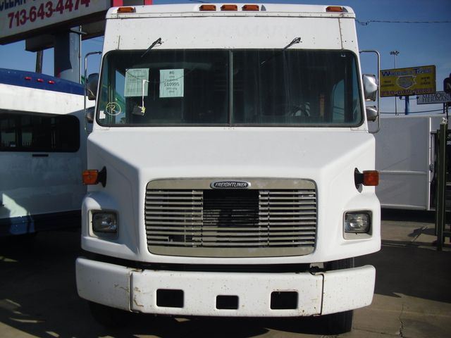 1999 Freightliner MT45 Chassis -