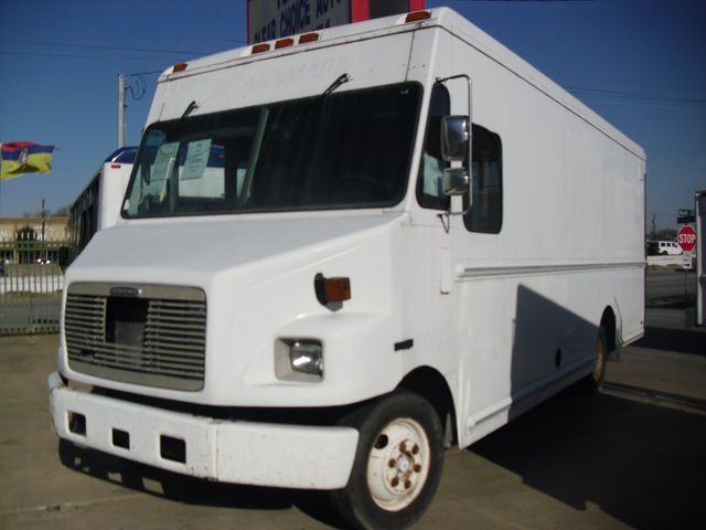 1999 Freightliner MT45 Chassis -