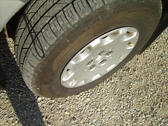 2003 Chrysler Town & Country LX FWD