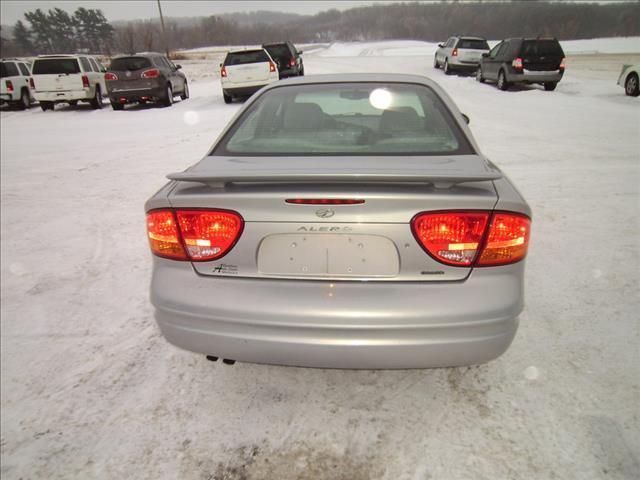 2000 Oldsmobile Alero GLS Sedan