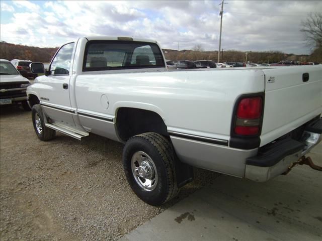 1997 Dodge Ram 2500 LT HD Reg. Cab 8-ft. Bed 4WD
