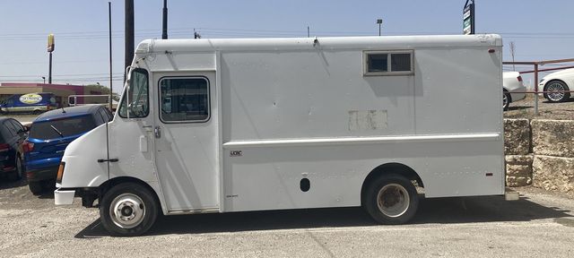 2002 Freightliner MT45