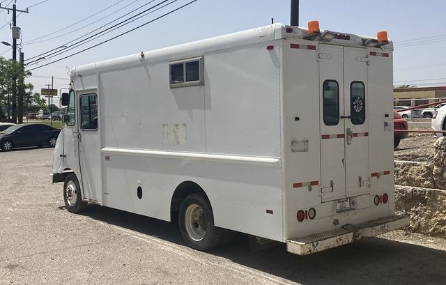 2002 Freightliner MT45