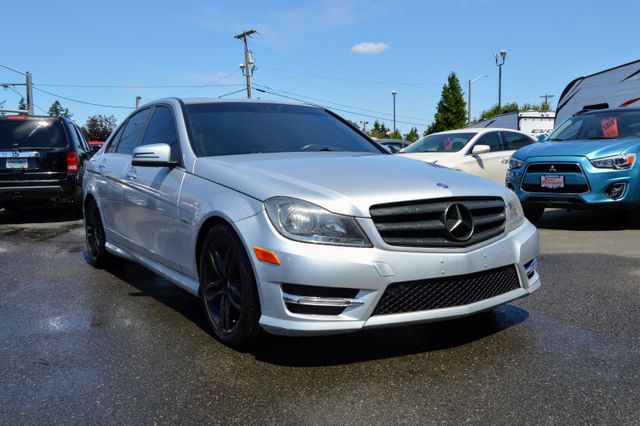 2012 Mercedes-Benz C-Class C250 Luxury Sedan