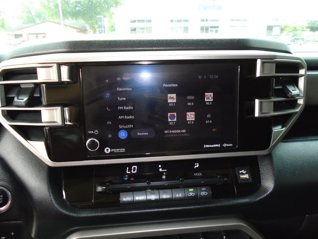 2022 Toyota Tundra SR5 CrewMax 4WD