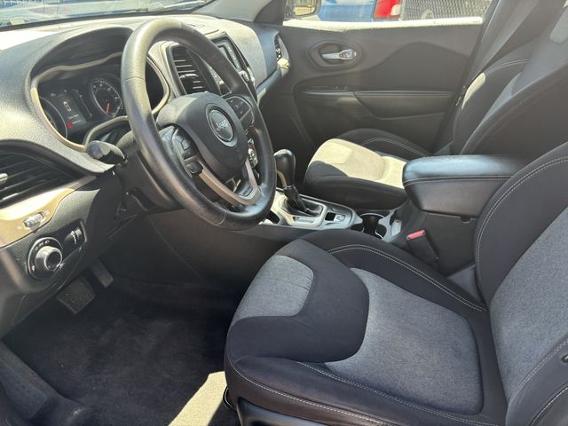 2015 Jeep Cherokee Sport FWD