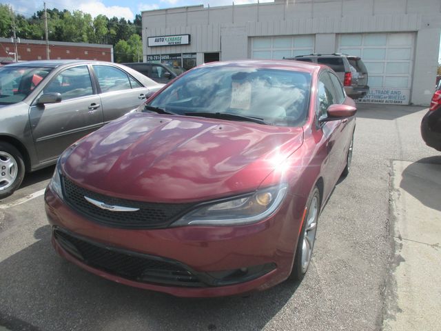 2016 Chrysler 200 S