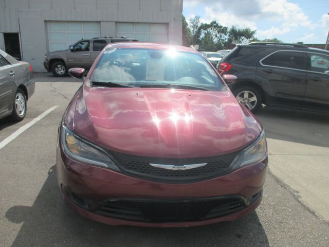 2016 Chrysler 200 S