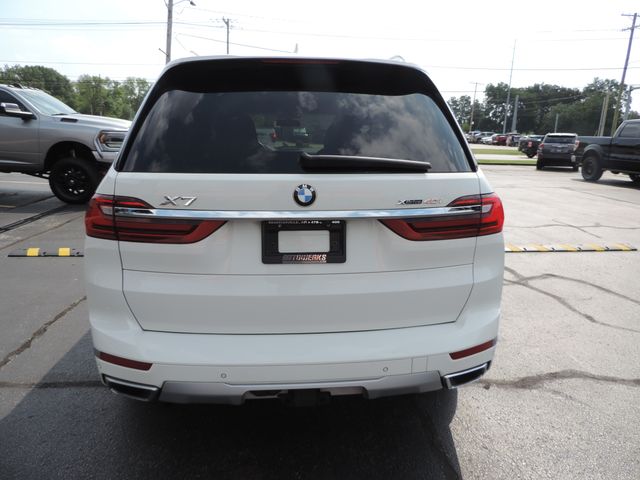 2021 BMW X7 xDrive40i