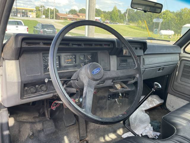 1995 Ford F800 -