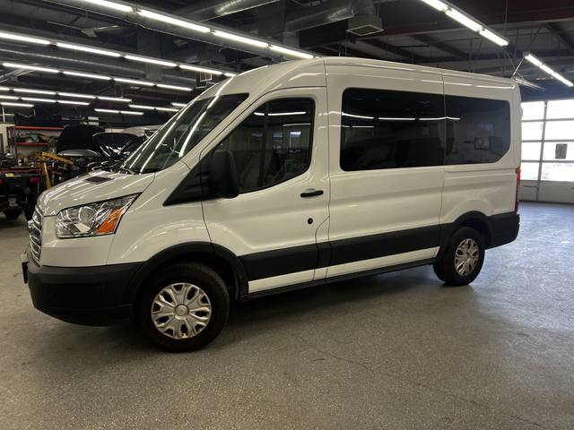 2019 Ford Transit 150 Wagon Med. Roof XLT w/Sliding Pass. 130-in. WB