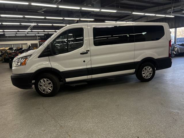 2019 Ford Transit 150 Wagon Low Roof XLT w/Sliding Pass. 130-in. WB