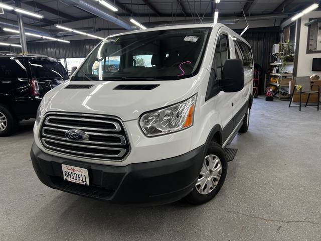 2019 Ford Transit 150 Wagon Low Roof XLT w/Sliding Pass. 130-in. WB