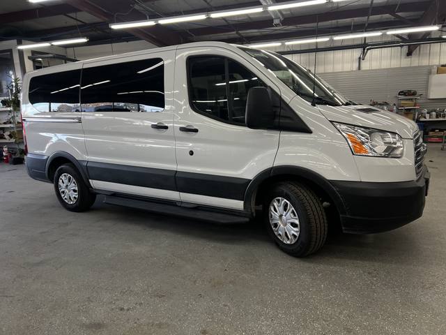 2019 Ford Transit 150 Wagon Low Roof XLT w/Sliding Pass. 130-in. WB