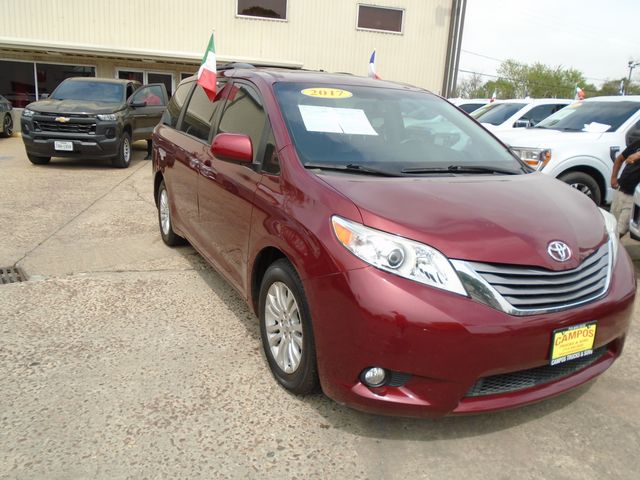 2017 Toyota Sienna Limited Premium 7-Passenger