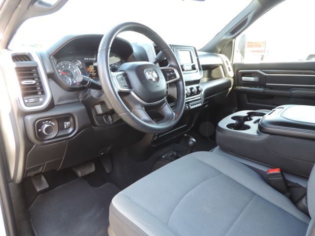 2024 RAM 3500 Crew Cab SLT Flatbed DRW 4WD