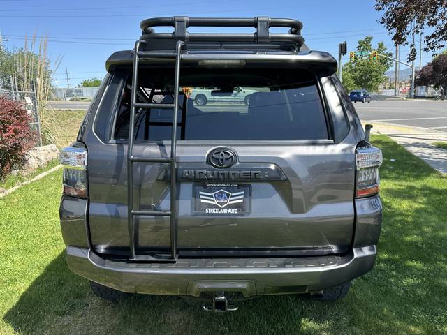 2022 Toyota 4Runner SR5 4WD