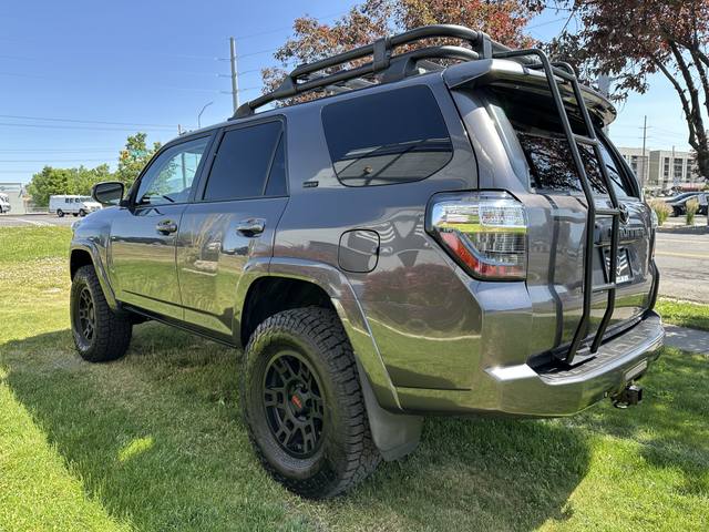 2022 Toyota 4Runner SR5 4WD