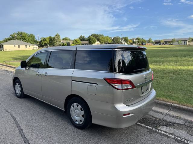2011 Nissan Quest