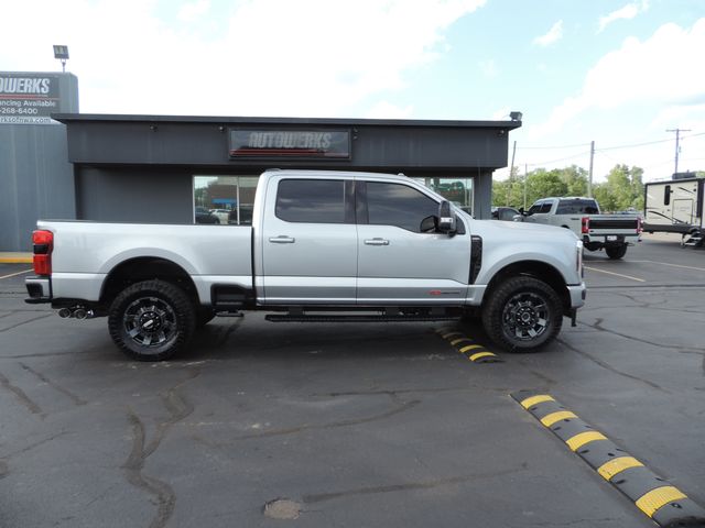2024 Ford F-250 SD Crew Cab Lariat 4WD