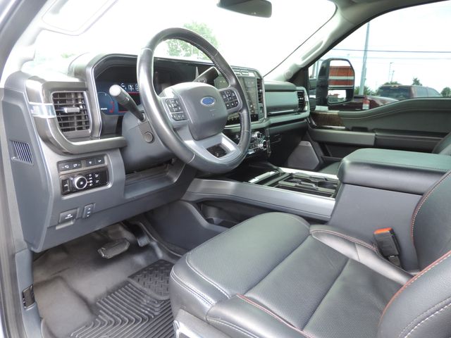 2024 Ford F-250 SD Crew Cab Lariat 4WD