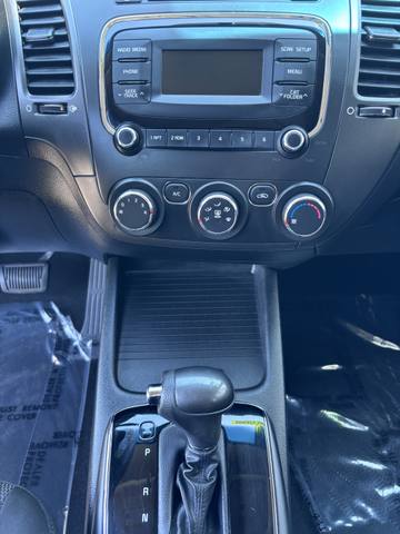 2018 Kia Forte 5-Door LX