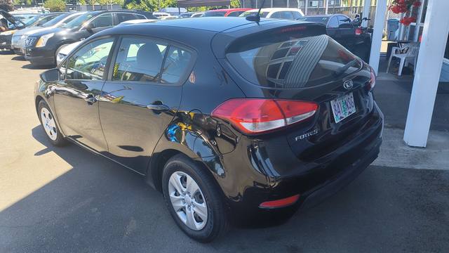 2018 Kia Forte 5-Door LX