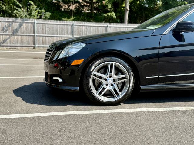 2011 Mercedes-Benz E-Class E550 Sedan 4MATIC