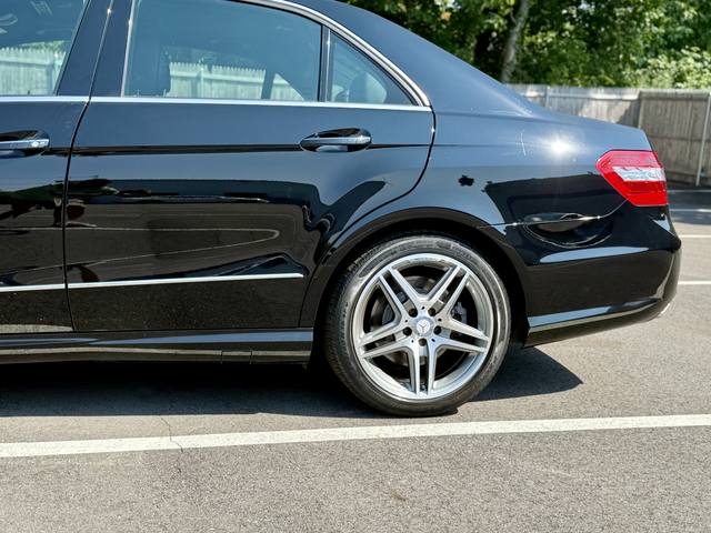 2011 Mercedes-Benz E-Class E550 Sedan 4MATIC
