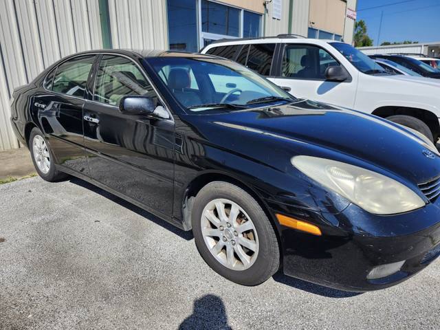 2004 Lexus ES 330 Sedan