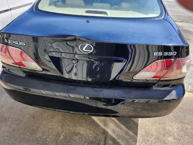 2004 Lexus ES 330 Sedan